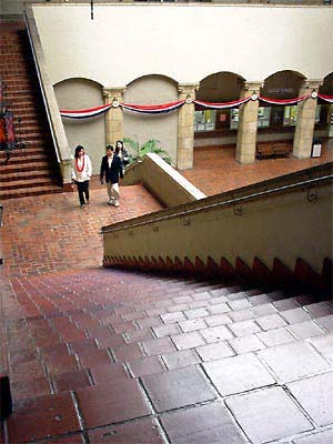 �s�����̒����K�i