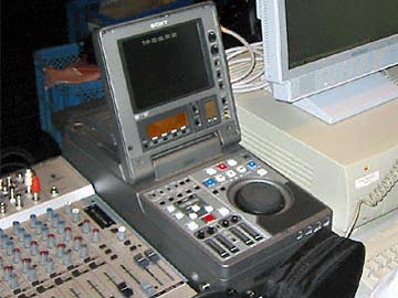 opDVCamDSR-70A